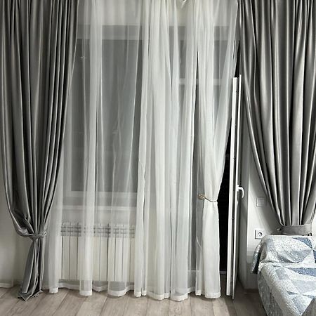 Апартаменты Жасмин Karagandy Exterior foto